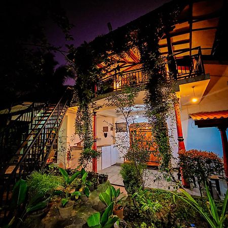 Dinesh Safari Homestay Udawalawe Kültér fotó