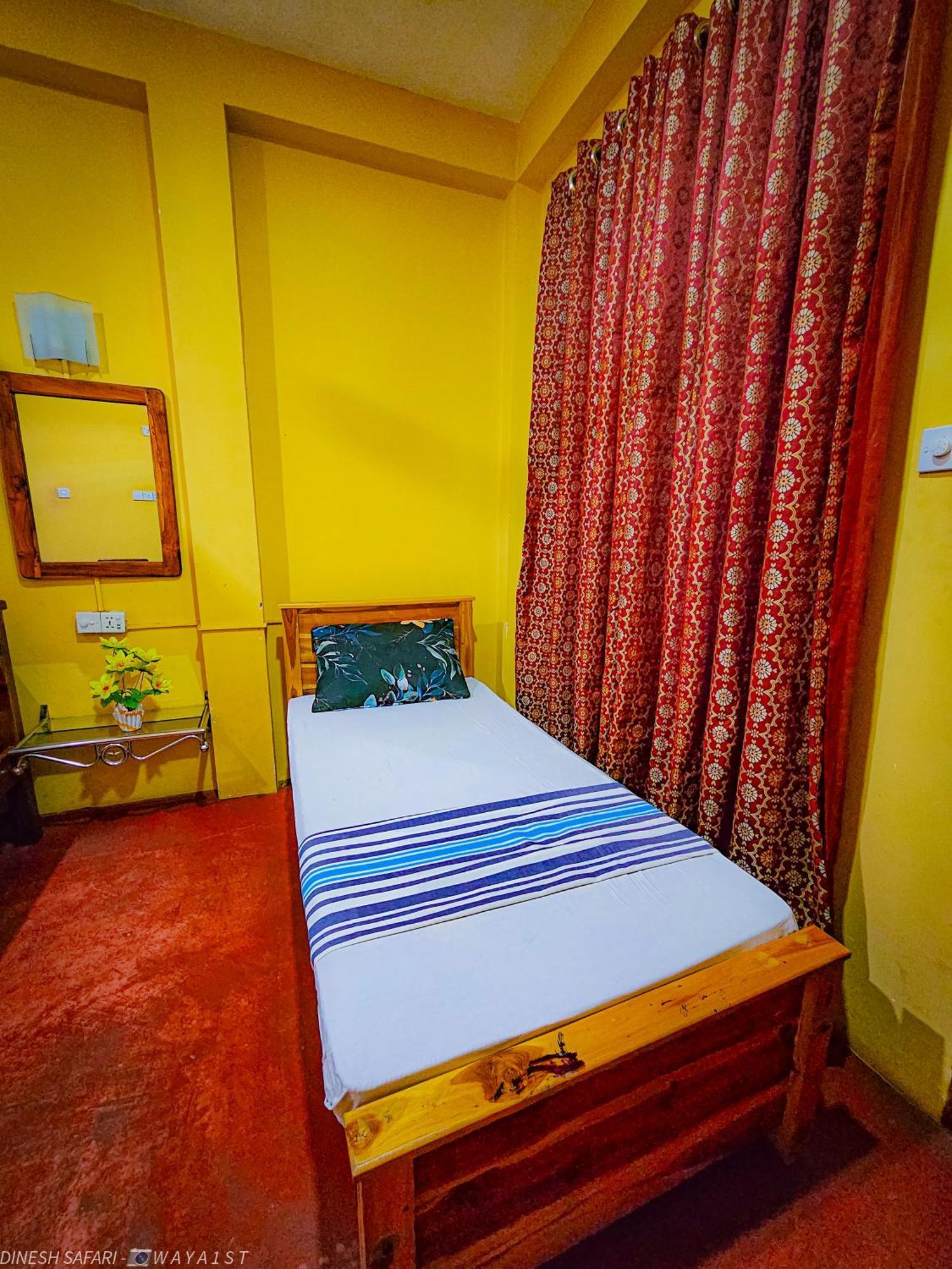 Dinesh Safari Homestay Udawalawe Kültér fotó