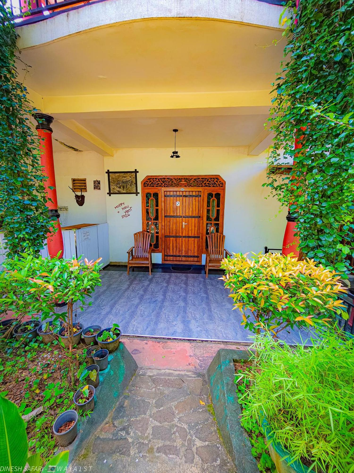 Dinesh Safari Homestay Udawalawe Kültér fotó
